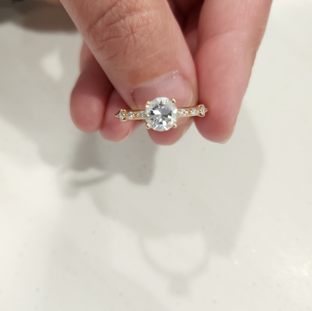 Diamond ring - Picture 4 of 9